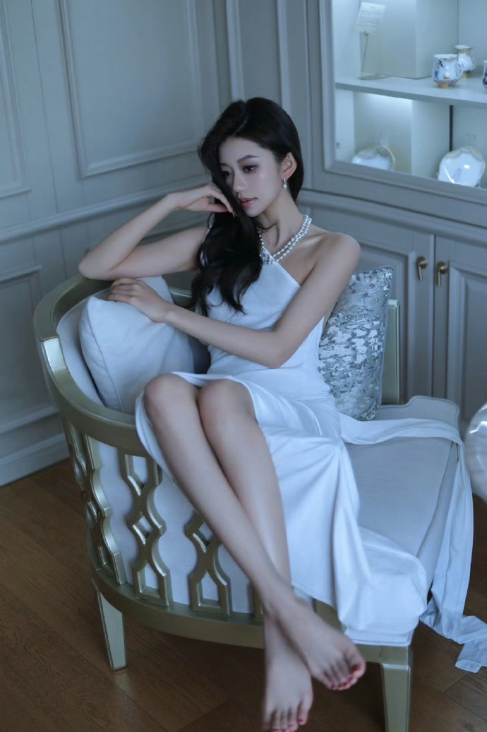 《水中女妖》：二十年前公映的失败之作，导演沙马兰的自恋之作？